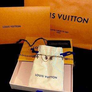 BLOOMING SUPPLE BRACELET